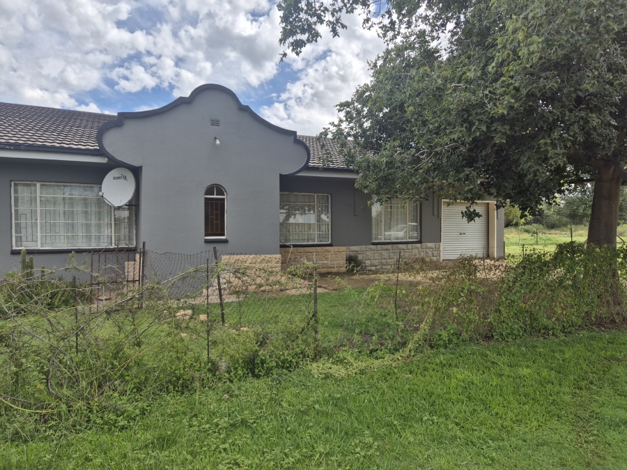 4 Bedroom Property for Sale in Witpoort North West